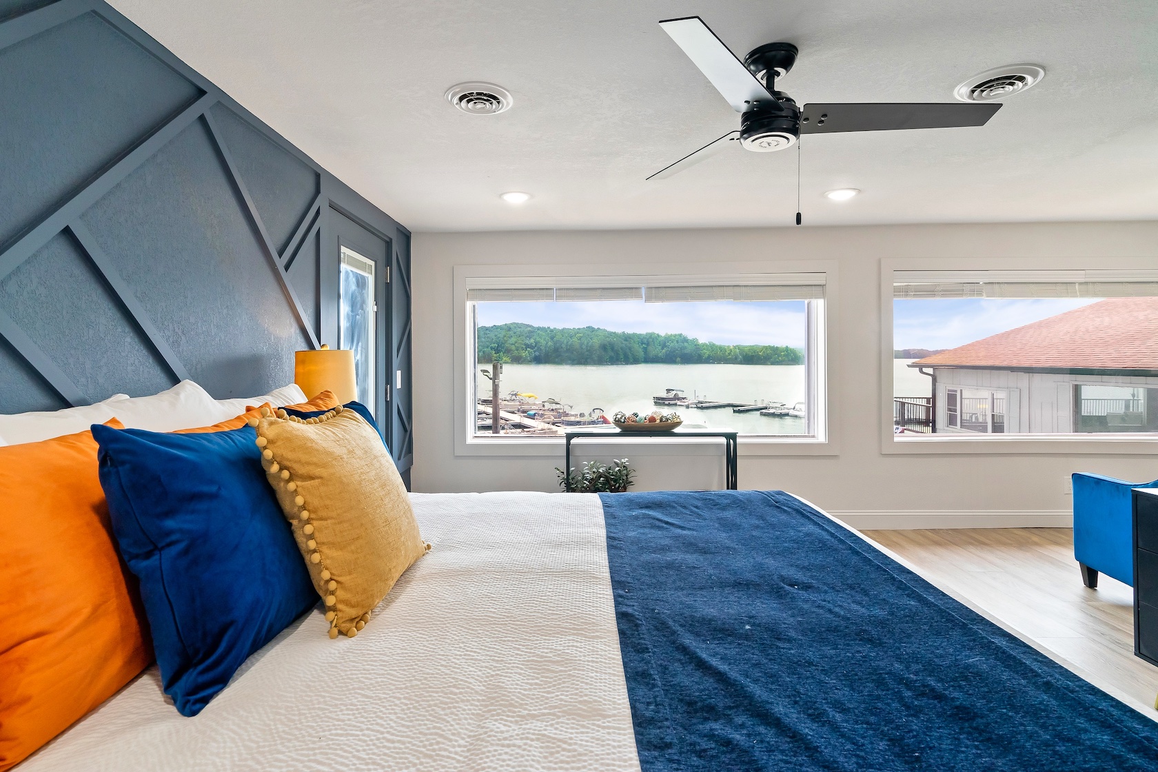 Bedroom overlooking Douglas Lake