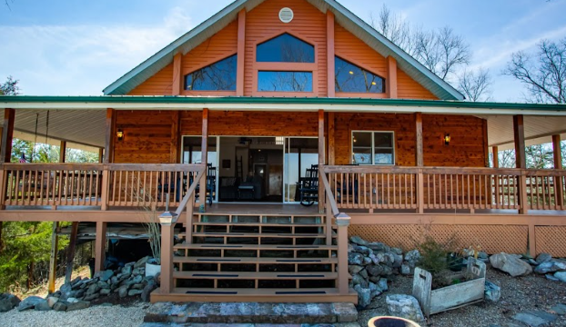 rental mountain side cabin in east tennessee