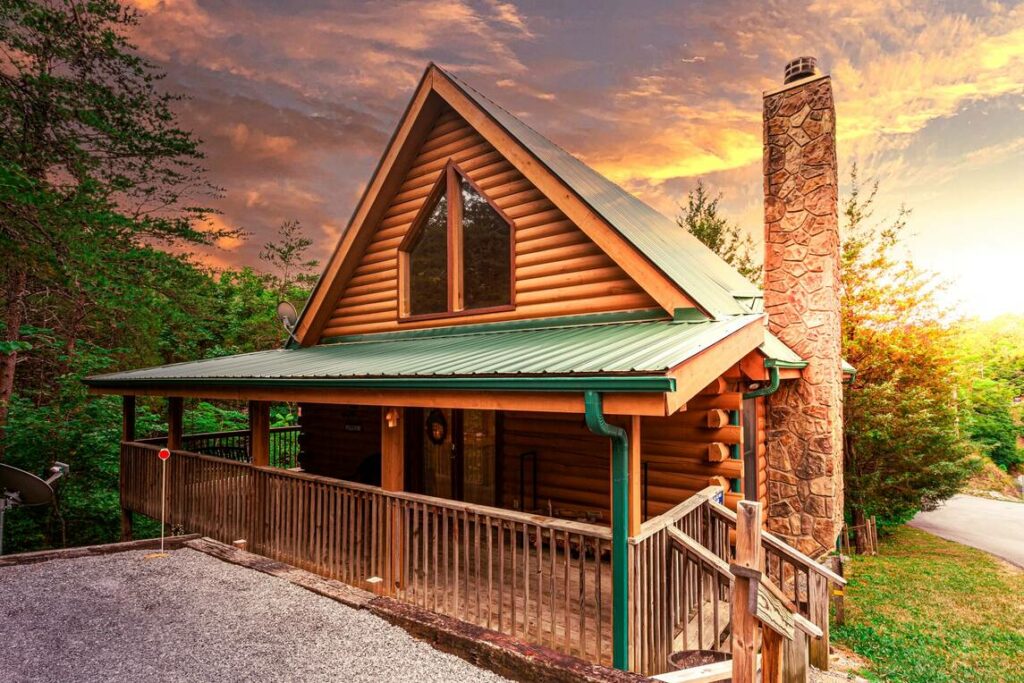 Smoky Mountain Lake Cabin