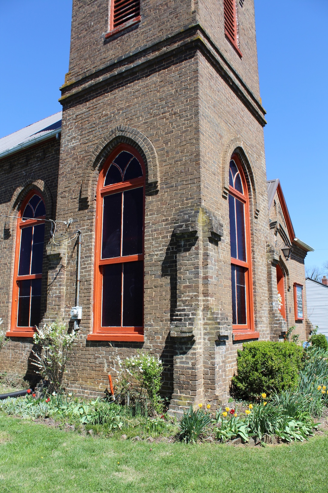 White church under clear blue sky